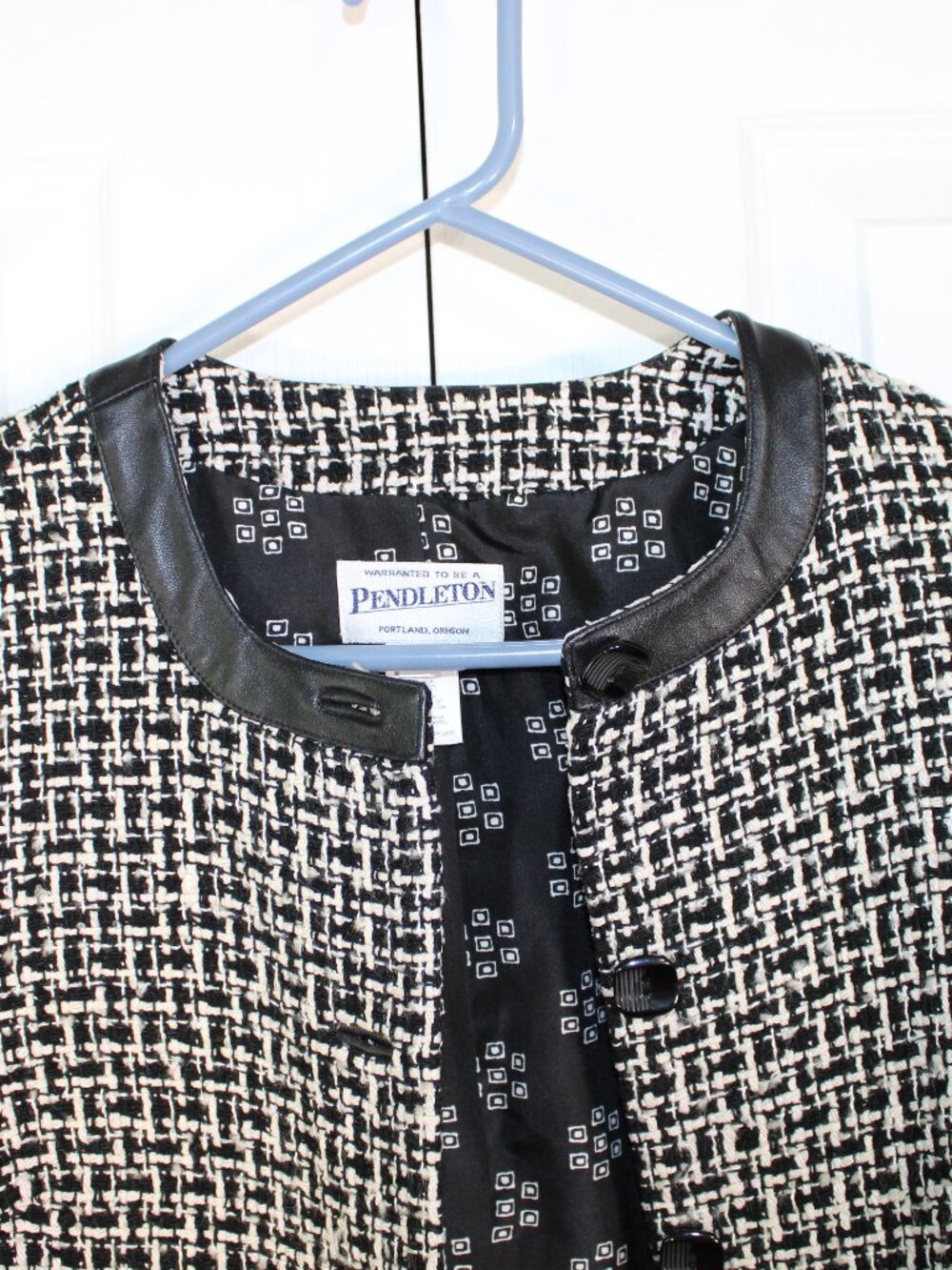 Pendleton 100% Silk Black and White Textured Tweed Jacket w/Leather Trim Blazer - Picture 2 of 16